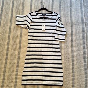 Hatley NWT Lucy Dress Size Small